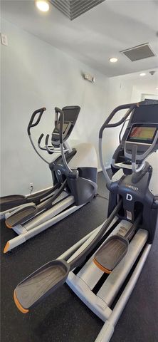 19484 FOREST GARDEN COURT, Brooksville, FL 34601