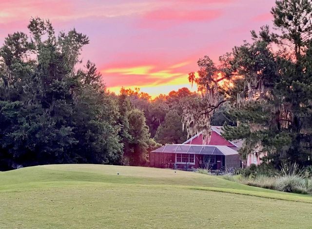 19484 FOREST GARDEN COURT, Brooksville, FL 34601