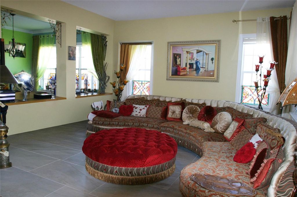 Image 23 of property listing at 19484 FOREST GARDEN COURT, Brooksville, FL 34601