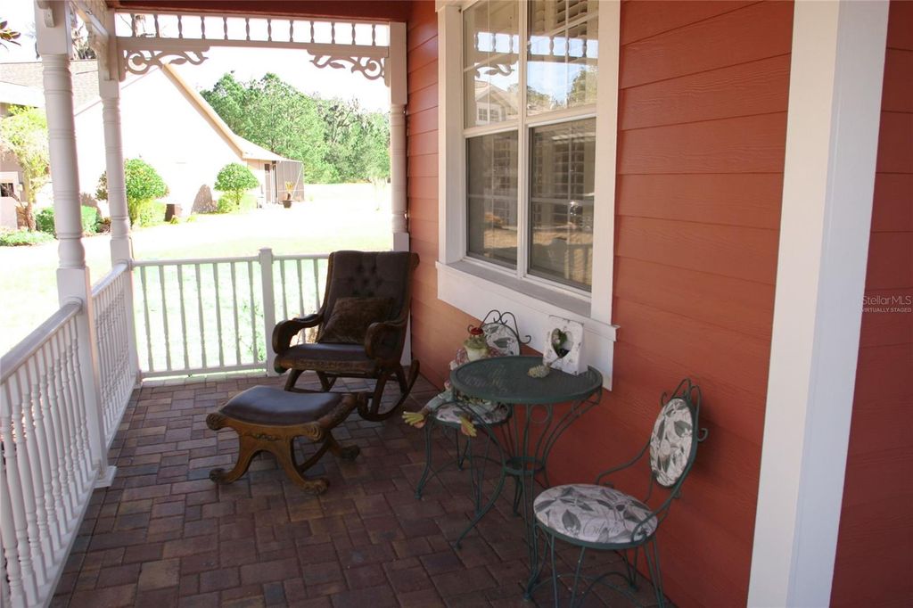 Image 6 of property listing at 19484 FOREST GARDEN COURT, Brooksville, FL 34601