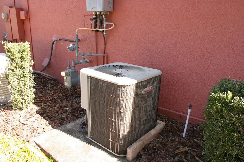 Image 63 of property listing at 19484 FOREST GARDEN COURT, Brooksville, FL 34601