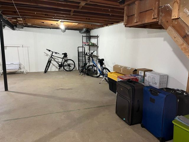 29077 Tiffany Drive, Southfield, MI 48034