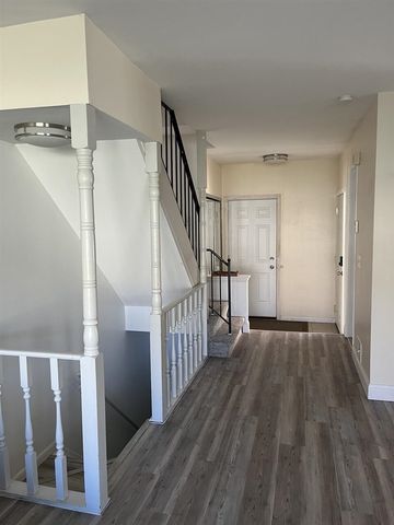 29077 Tiffany Drive, Southfield, MI 48034