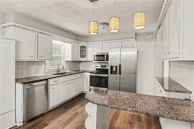 3507 S Osage Street, Independence, MO 64055