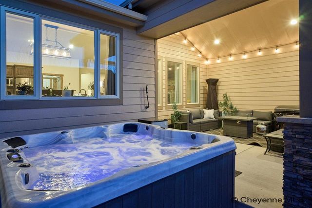 3604 RUSTIC RD, Cheyenne, WY 82001