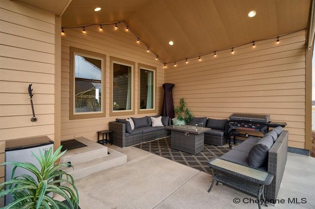 3604 RUSTIC RD, Cheyenne, WY 82001