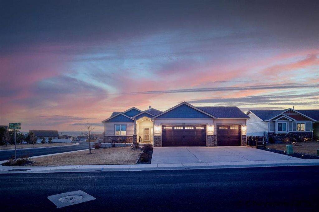 3604 RUSTIC RD, Cheyenne, WY 82001