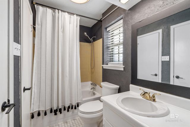 112 Du Rhu Drive D, Mobile, AL 36608