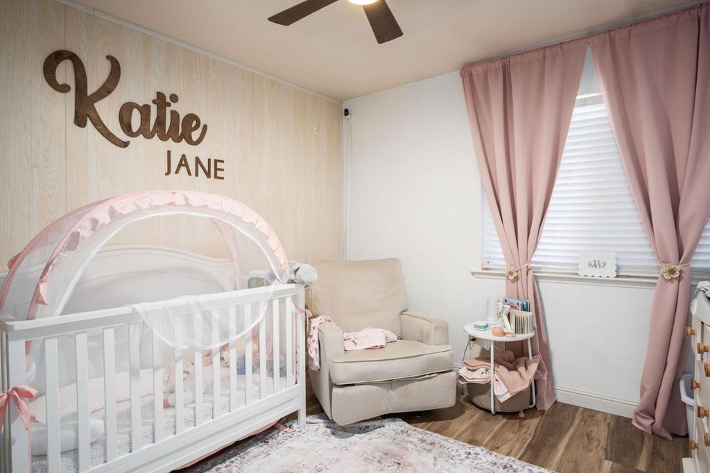 Image 19 of property listing at 2417 E Omaha Avenue, Fresno, CA 93720