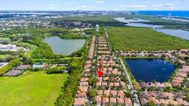 1140 Linden Street, Hollywood, FL 33019