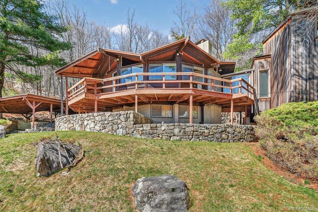 29 Lakeview Drive, Tomkins Cove, NY 10986