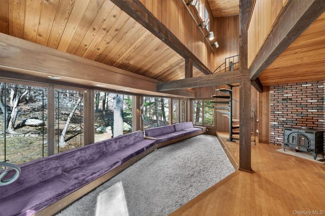 29 Lakeview Drive, Tomkins Cove, NY 10986