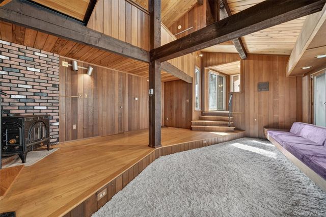 29 Lakeview Drive, Tomkins Cove, NY 10986