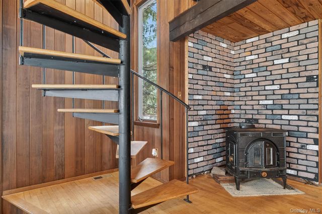 29 Lakeview Drive, Tomkins Cove, NY 10986