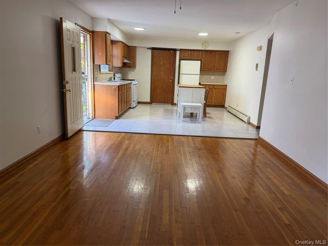 4131 219th Street 1 FL, Bayside, NY 11361