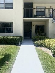 3529 Englewood Drive 313, Lake Worth, FL 33467