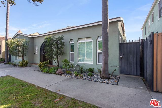 1950 Magnolia Avenue, Long Beach, CA 90806