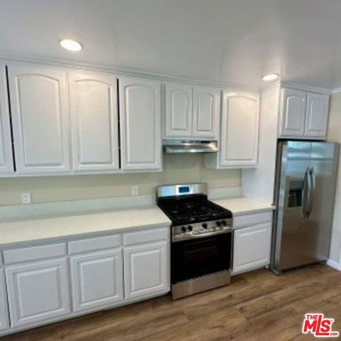 1950 Magnolia Avenue, Long Beach, CA 90806