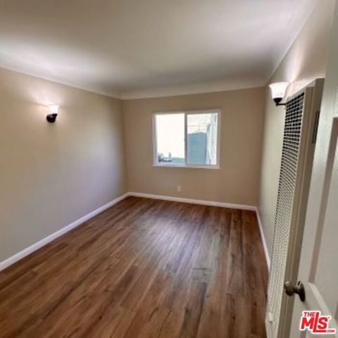 1950 Magnolia Avenue, Long Beach, CA 90806