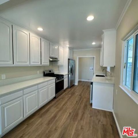 1950 Magnolia Avenue, Long Beach, CA 90806