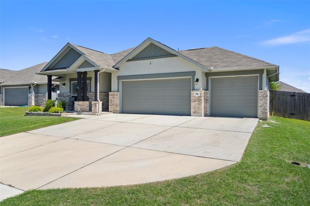 319 Silver Glen DR, Kyle, TX 78640