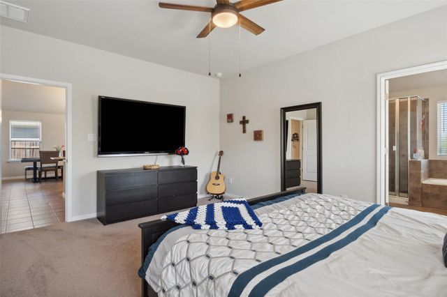319 Silver Glen DR, Kyle, TX 78640
