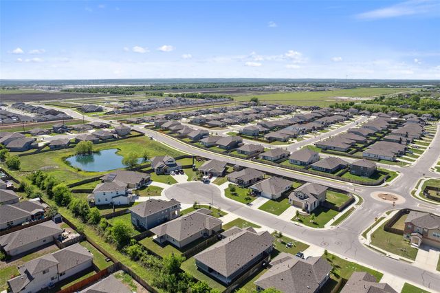 319 Silver Glen DR, Kyle, TX 78640