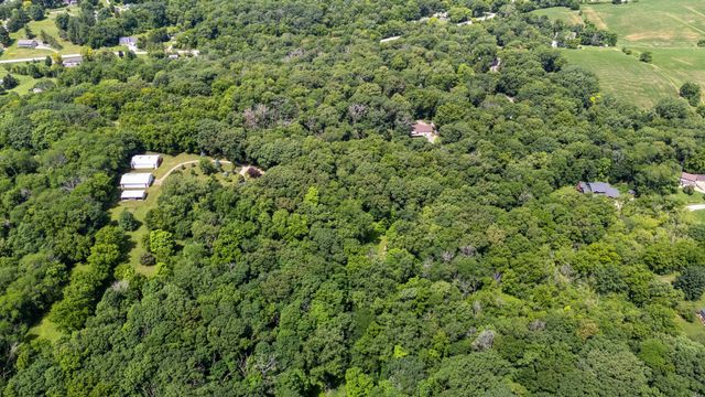 28053 214th Street, Le Claire, IA 52753