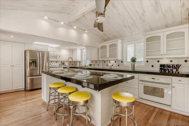 5617 Taft Ave, La Jolla, CA 92037