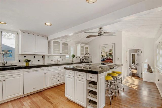 5617 Taft Ave, La Jolla, CA 92037