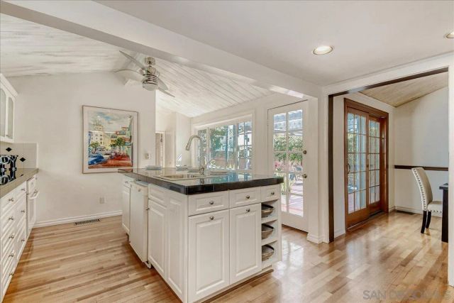 5617 Taft Ave, La Jolla, CA 92037