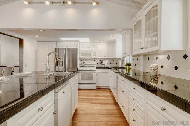 5617 Taft Ave, La Jolla, CA 92037