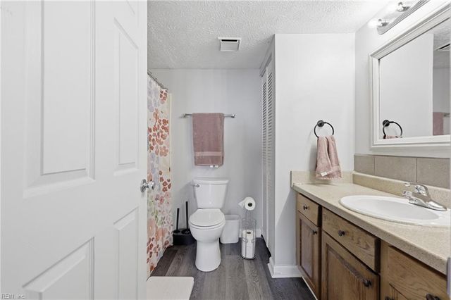 73 Wells CT, Hampton, VA 23666