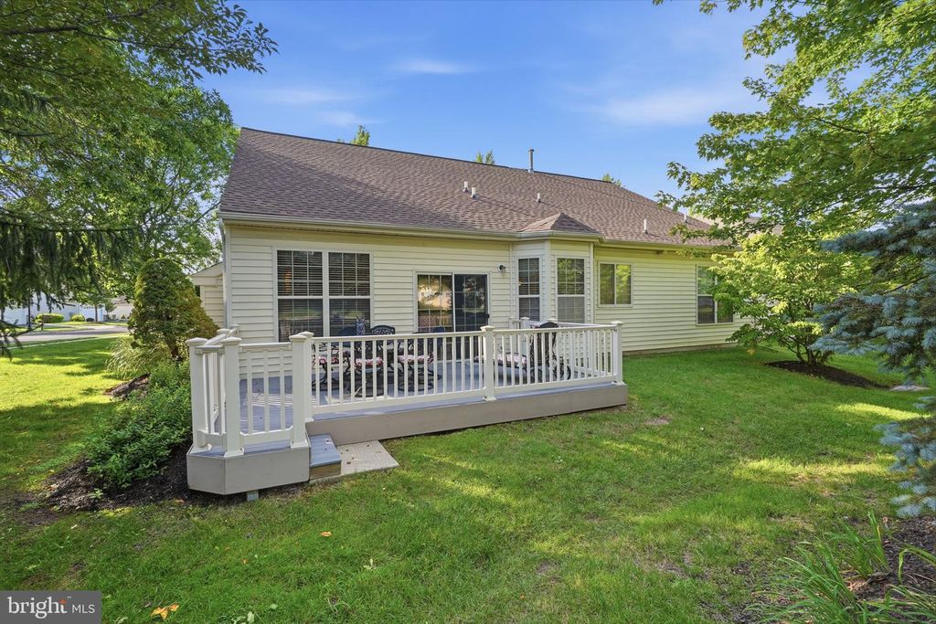 1001 MONROE DR, WARWICK, PA 18974 — photo 4