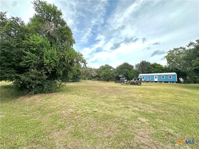 400 W Church Street, Victoria, TX 77901