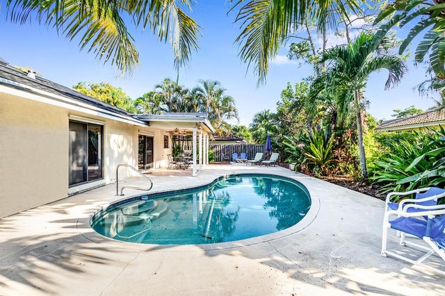 912 Blueberry Drive, Wellington, FL 33414