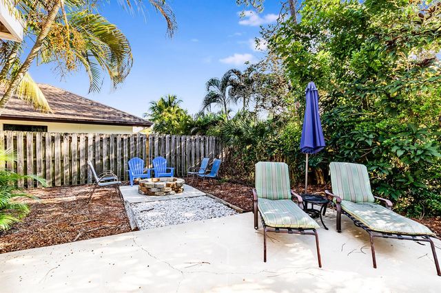 912 Blueberry Drive, Wellington, FL 33414