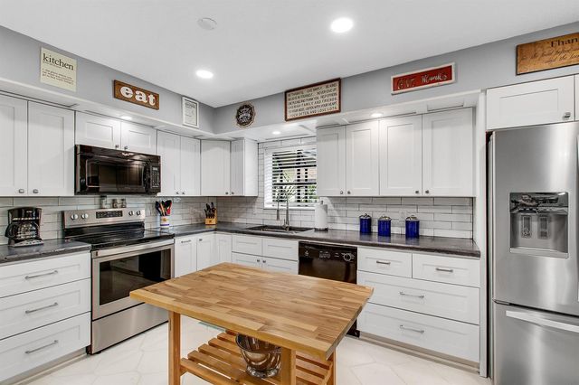 912 Blueberry Drive, Wellington, FL 33414