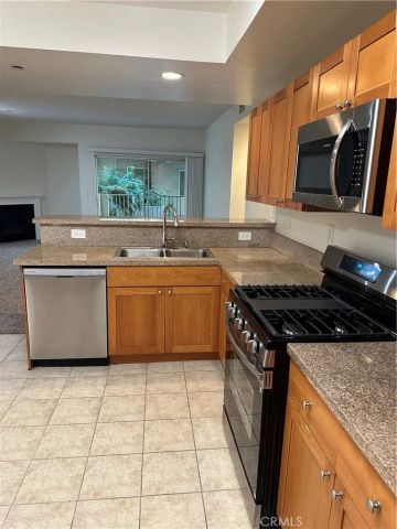 7551 Jordan 109, Canoga Park, CA 91303