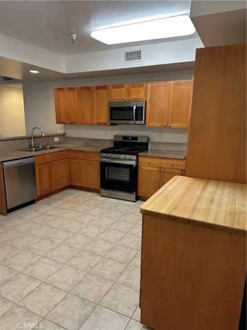 7551 Jordan 109, Canoga Park, CA 91303