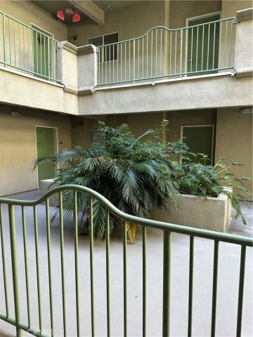 7551 Jordan 109, Canoga Park, CA 91303