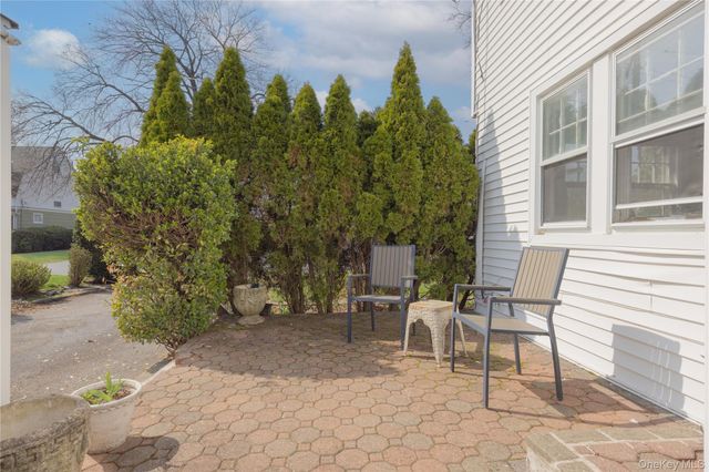 154 Bell Road, Scarsdale, NY 10583