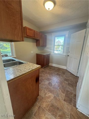 3575 E 105th Street, Cleveland, OH 44105