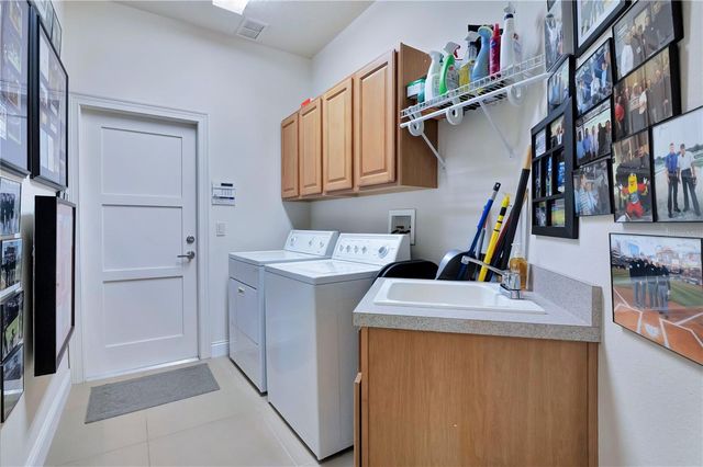11462 CLAYMONT CIRCLE, Windermere, FL 34786