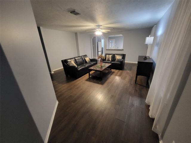 727 Slate Valley Lane, Spring, TX 77373