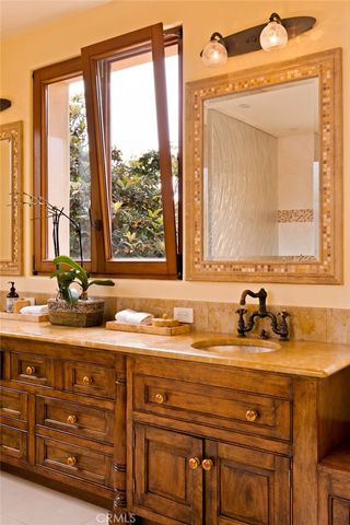 664 Calle Miramar, Redondo Beach, CA 90277