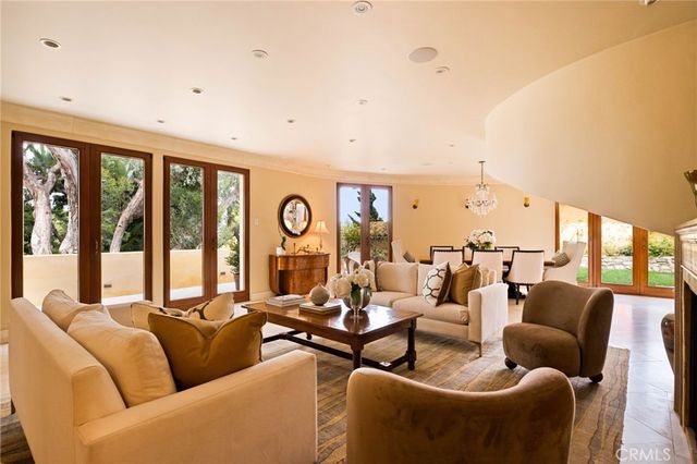 664 Calle Miramar, Redondo Beach, CA 90277