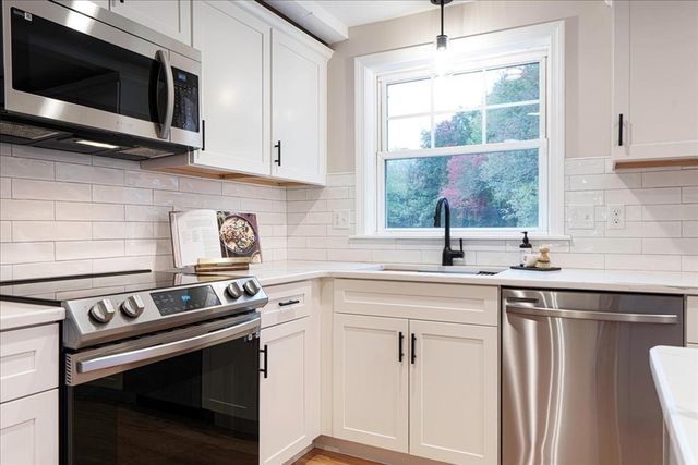 4 Bullard Circle, Medway, MA 02053