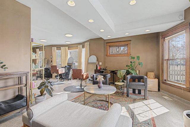 1363 Grand Ave, Saint Paul, MN 55105
