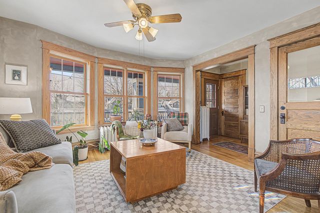 1363 Grand Ave, Saint Paul, MN 55105